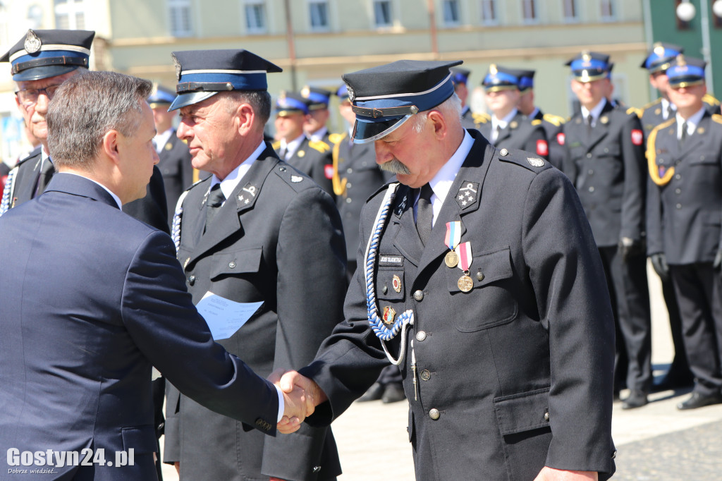 Powiatowe obchody Dnia Strażaka w Pogorzeli