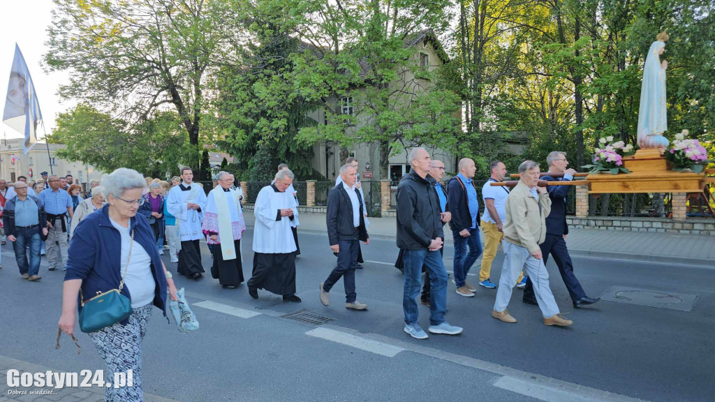 Pierwsza w tym roku Procesja Fatimska ulicami Gostynia
