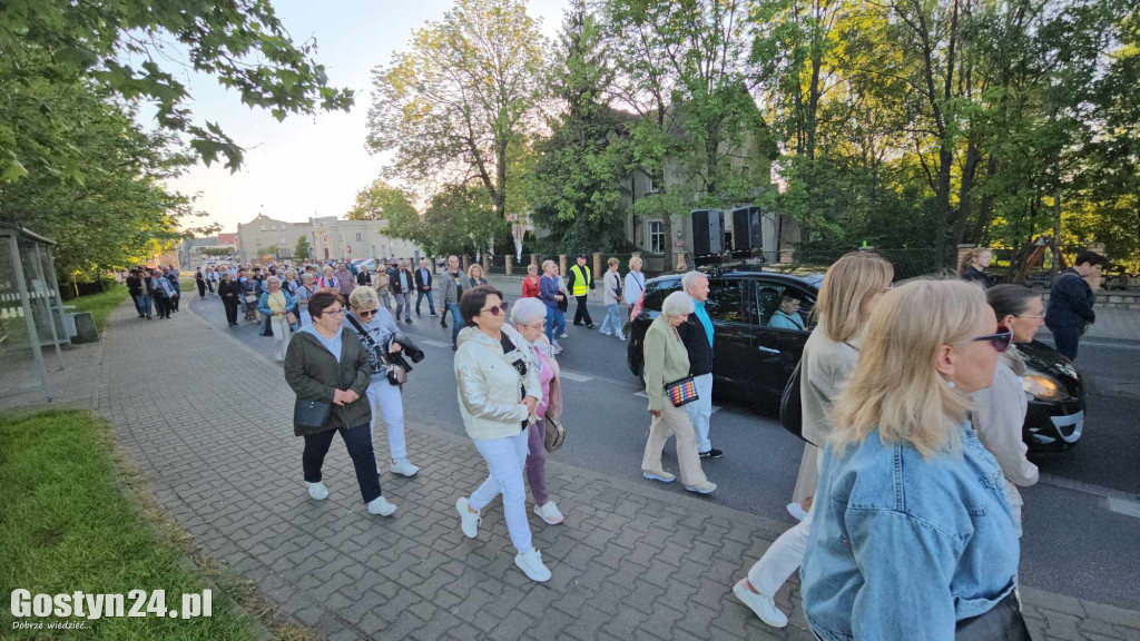 Pierwsza w tym roku Procesja Fatimska ulicami Gostynia