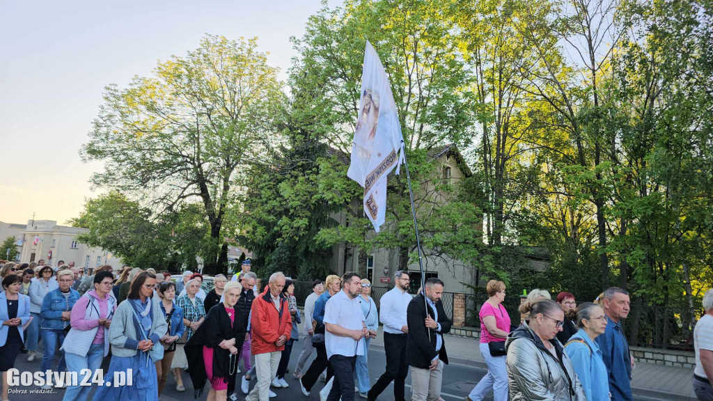 Pierwsza w tym roku Procesja Fatimska ulicami Gostynia