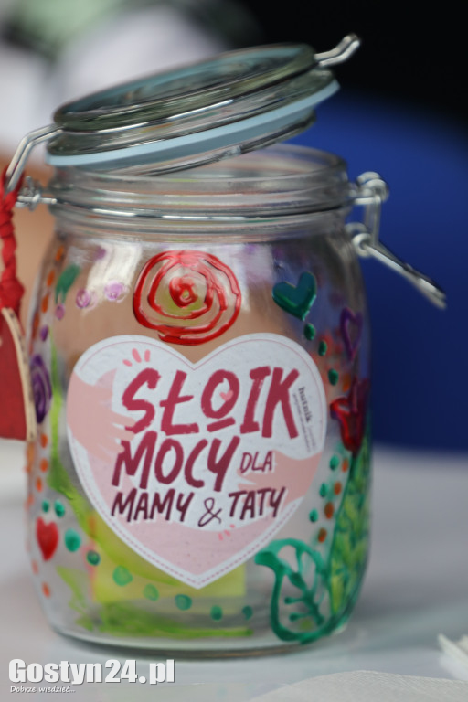 Słoiki Mocy dla Mamy i Taty w GOK Hutnik