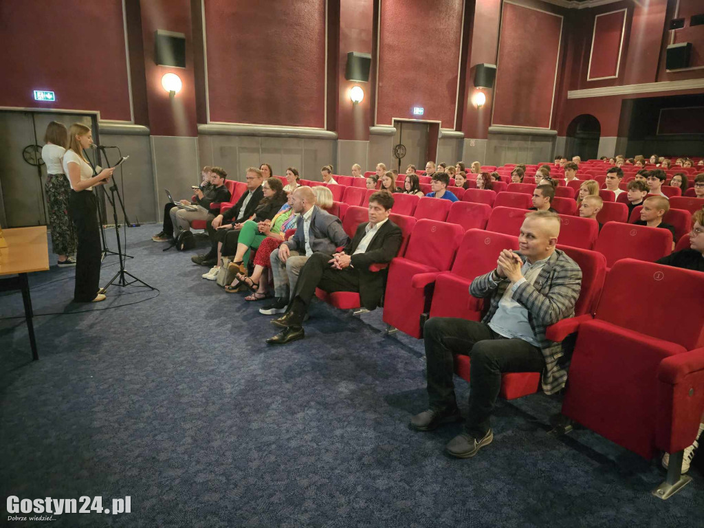 Konkurs wiedzy o historii Gostynia w kinie
