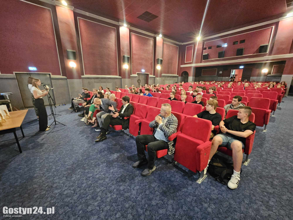 Konkurs wiedzy o historii Gostynia w kinie