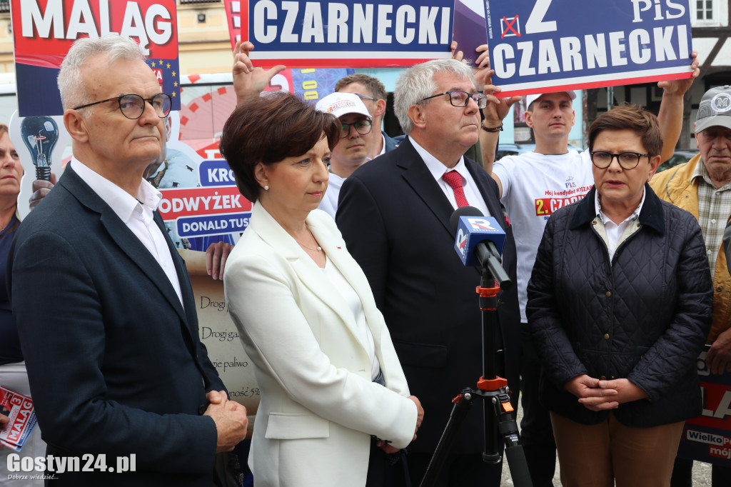 Konferencja PiS z Beata Szydło na rynku w Poniecu