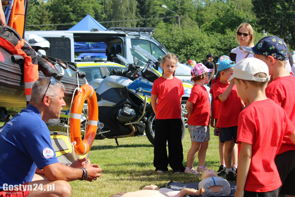 Piknik Militarny z okazji Dnia Dziecka w Karolewie