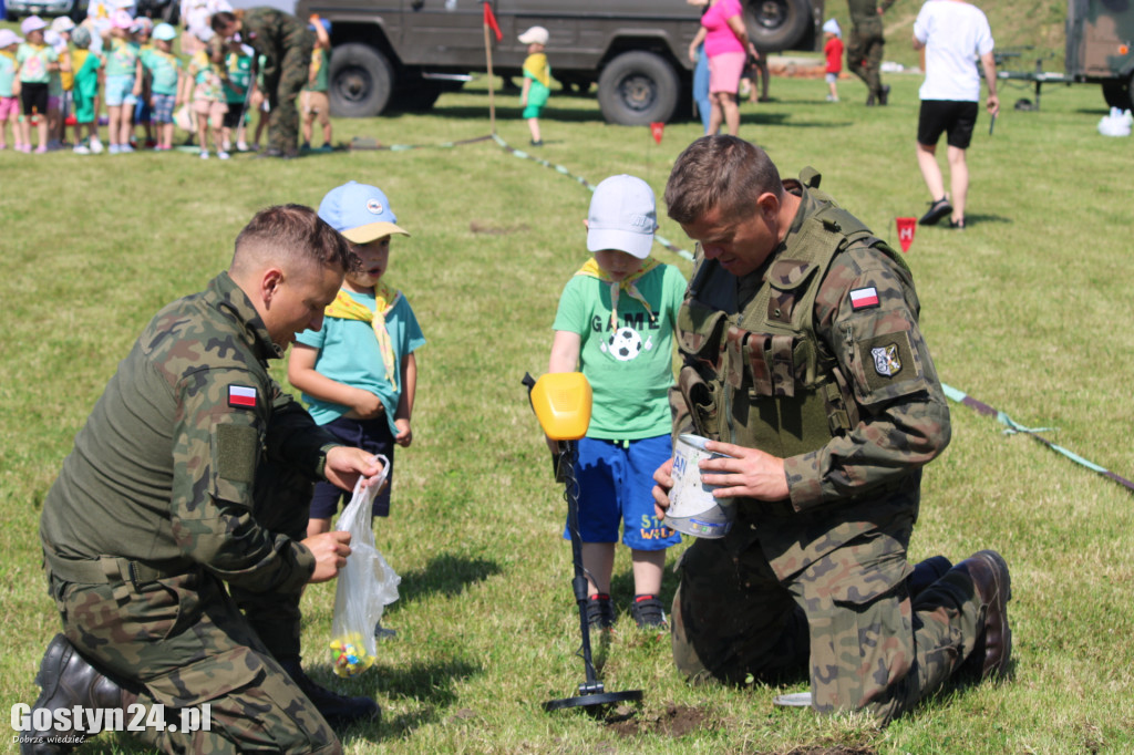 Piknik Militarny z okazji Dnia Dziecka w Karolewie