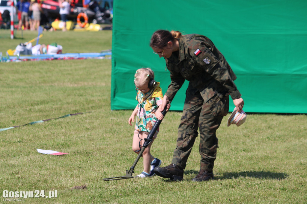 Piknik Militarny z okazji Dnia Dziecka w Karolewie