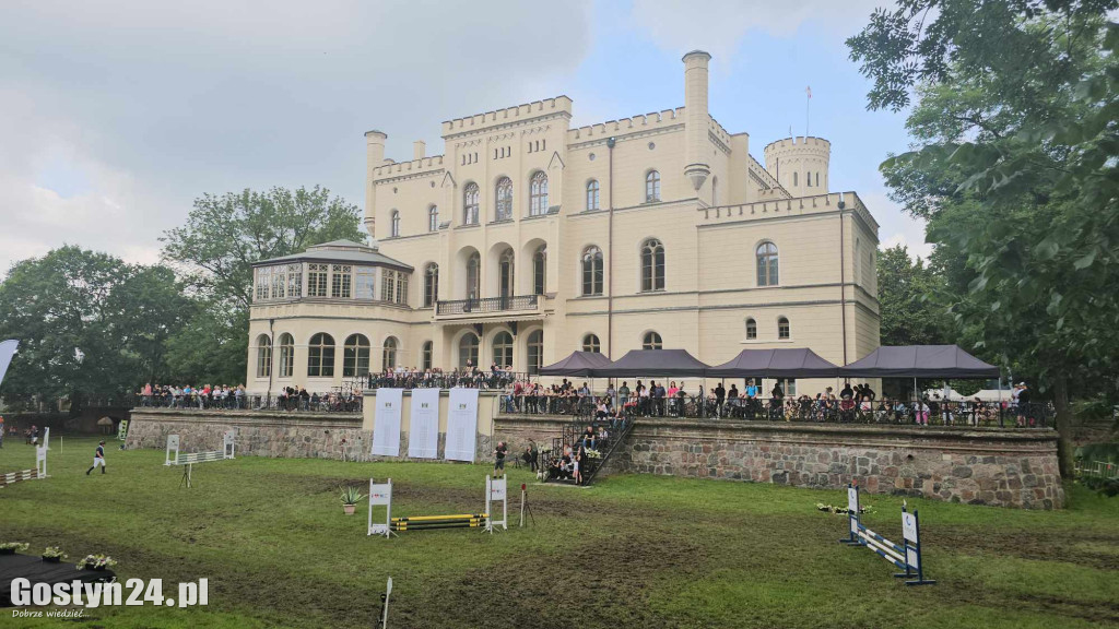 Konkurs skoków przez przeszkody w Rokosowie