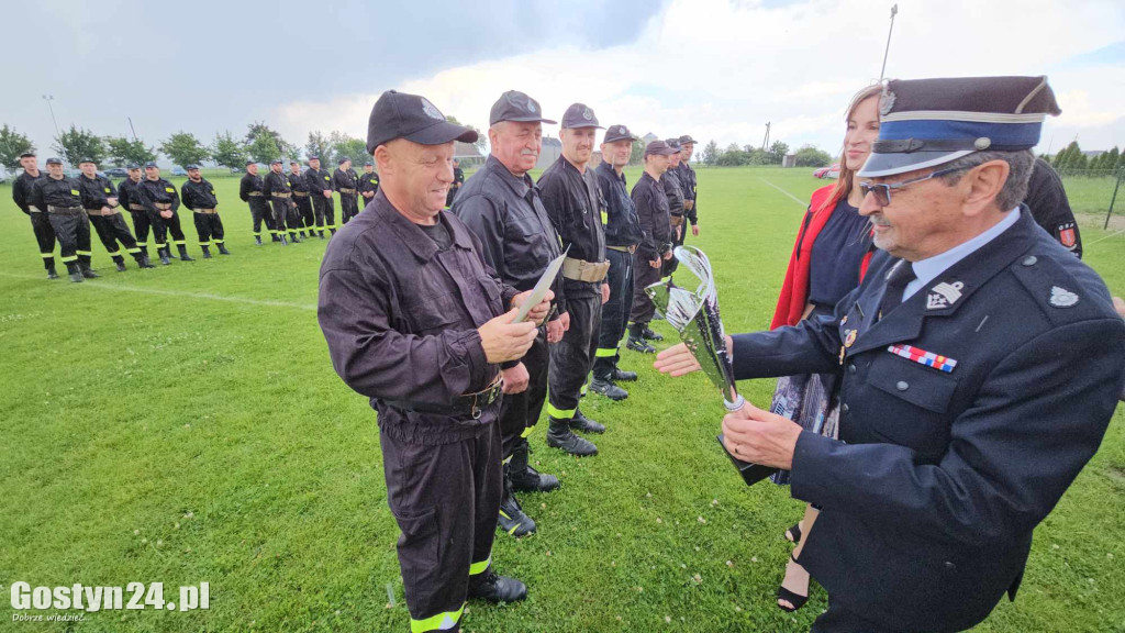 Zawody OSP na stadionie w Pogorzeli