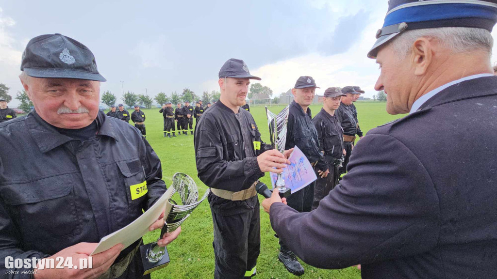Zawody OSP na stadionie w Pogorzeli