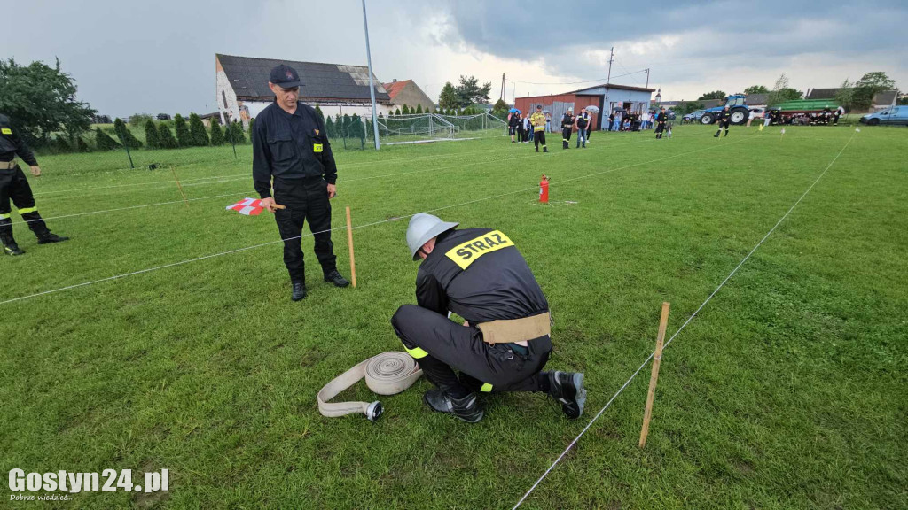 Zawody OSP na stadionie w Pogorzeli
