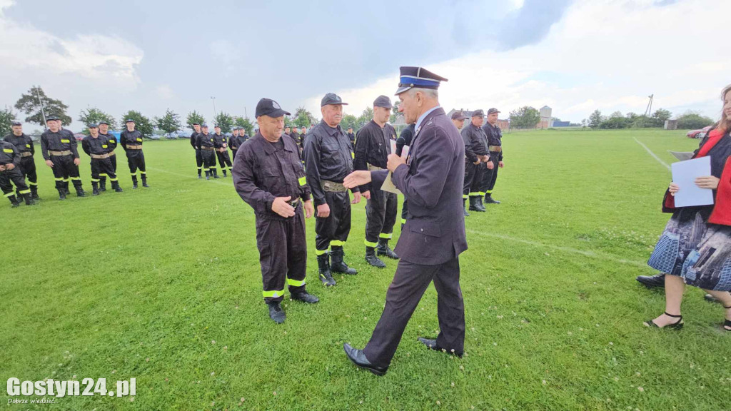 Zawody OSP na stadionie w Pogorzeli