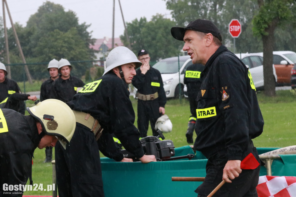 Zawody OSP na stadionie w Pogorzeli