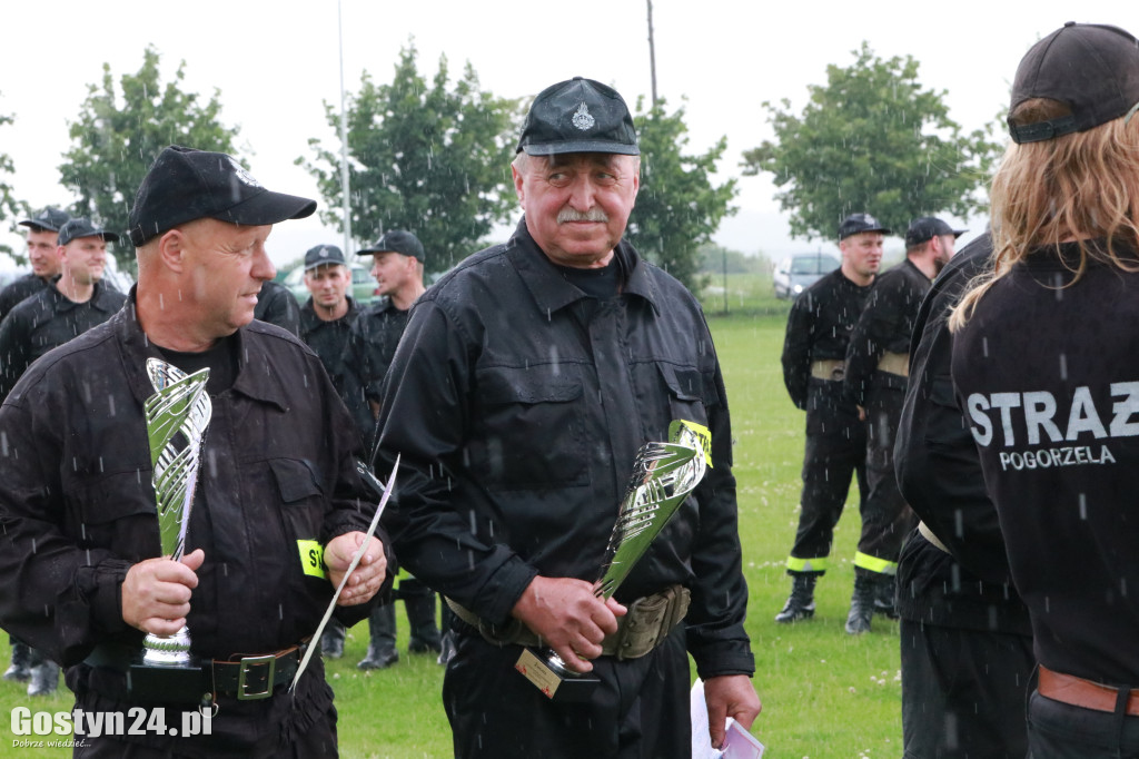 Zawody OSP na stadionie w Pogorzeli