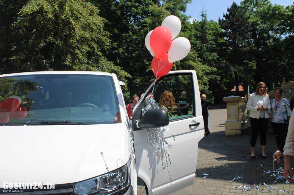 Nowy Volkswagen dla DPS w Chwałkowie.