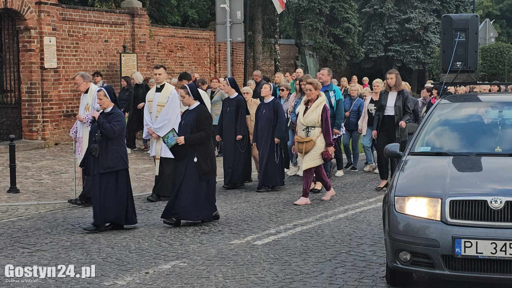 Procesja fatimska ulicami Gostynia