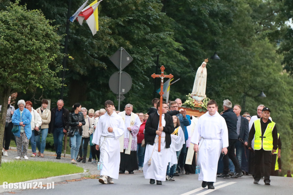 Procesja fatimska ulicami Gostynia