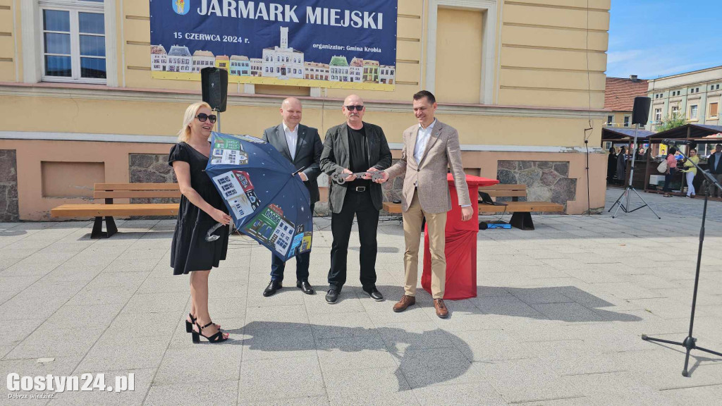 Jarmark miejski w Krobi i przekazanie kluczy przedsiębiorcom