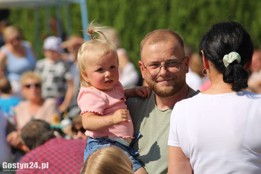 Festyn u sióstr służebniczek w Podrzeczu