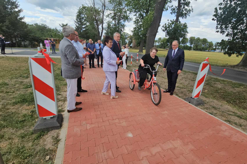Otwarcie nowej ścieżki rowerowej w Pępowie