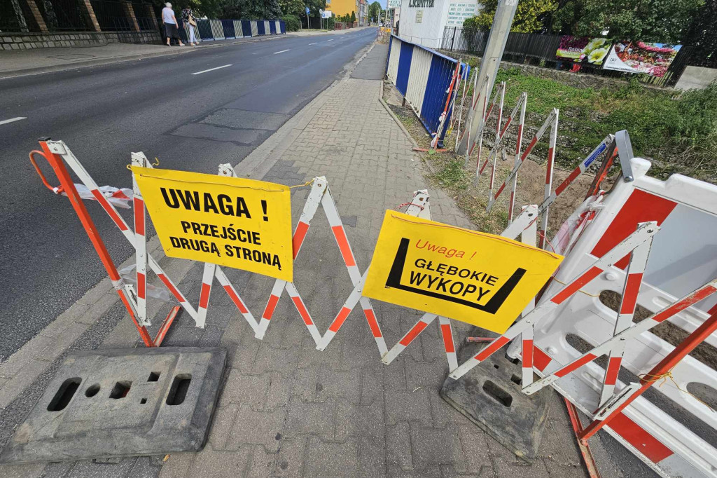 Trwa wymiana rurociągu przy ul. Jana Pawła II w Gostyniu