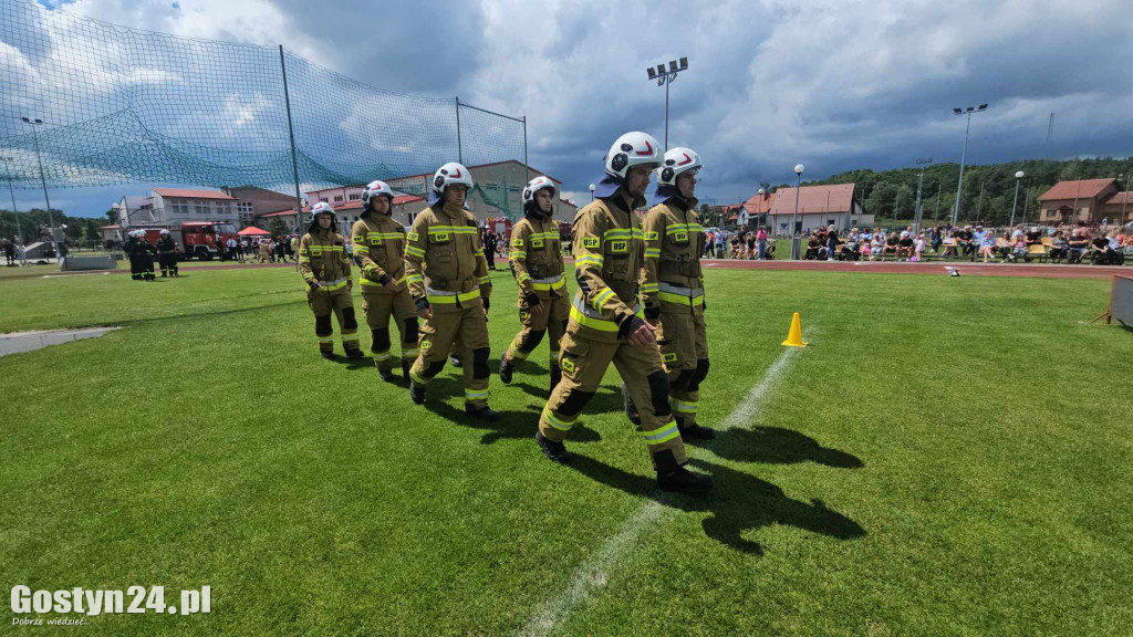 Zawody OSP na kompleksie sportowym w Piaskach