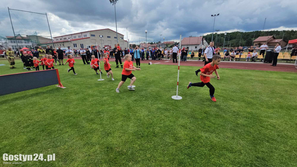 Zawody OSP na kompleksie sportowym w Piaskach