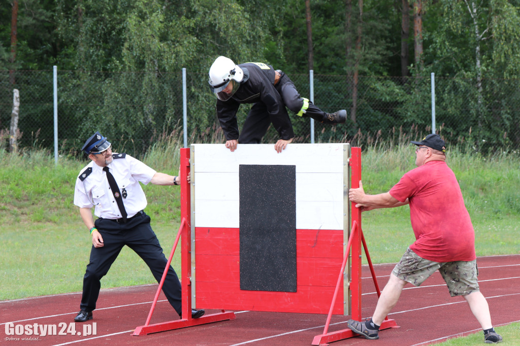 Zawody OSP na kompleksie sportowym w Piaskach