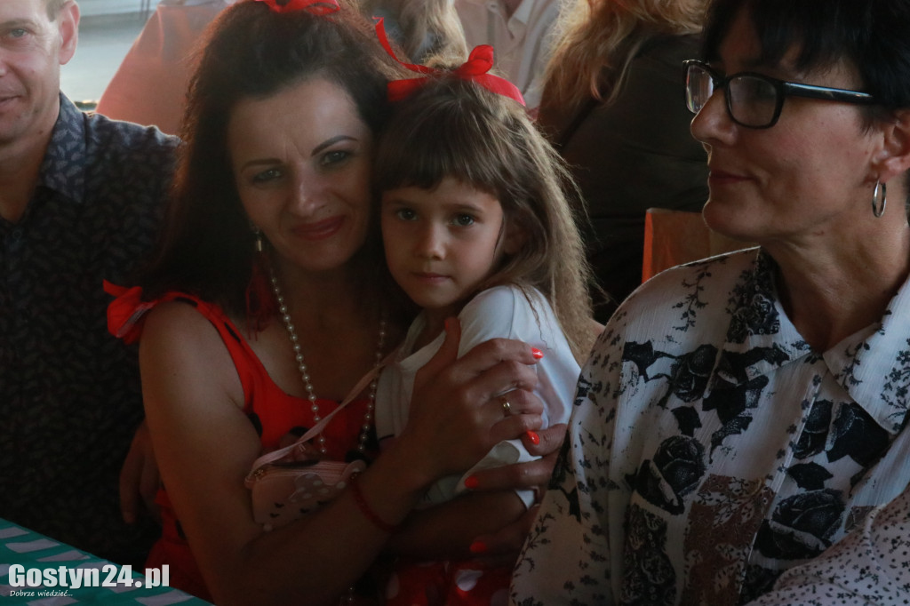 Powitanie lata w stylu lat 80-tych w Starej Krobi
