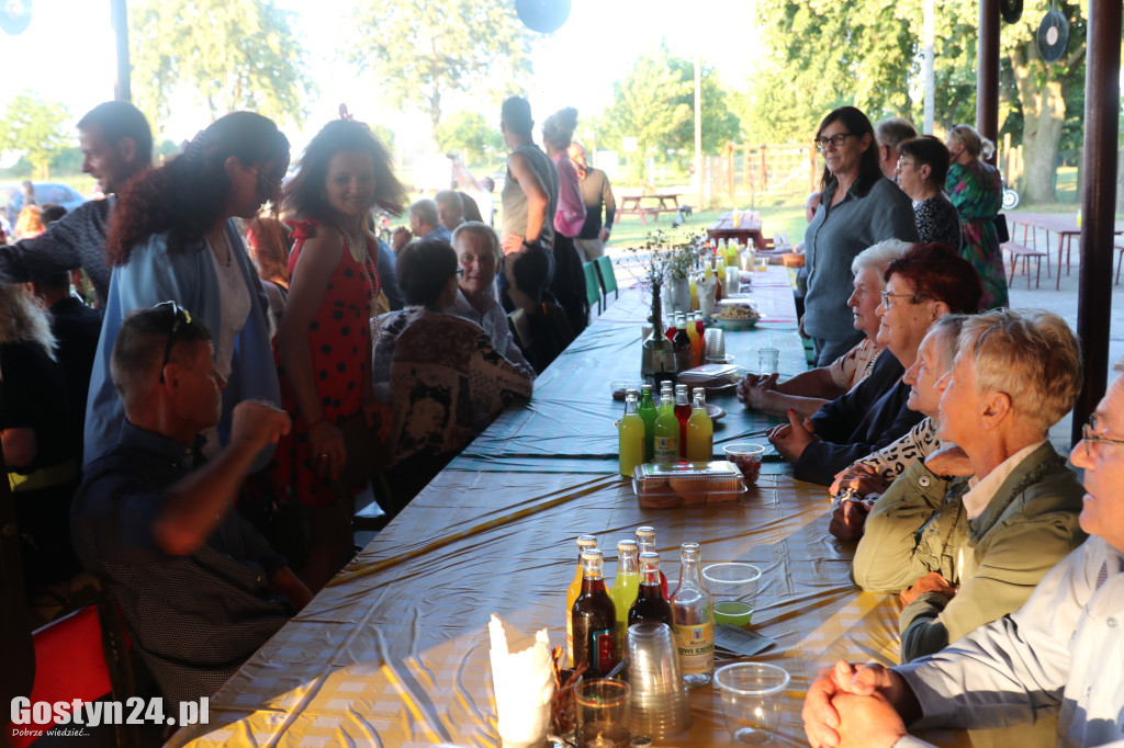 Powitanie lata w stylu lat 80-tych w Starej Krobi