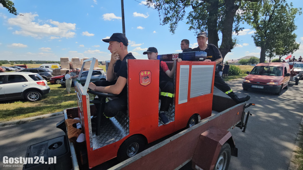 Strażacki Piknik Historyczny w Dzięczynie