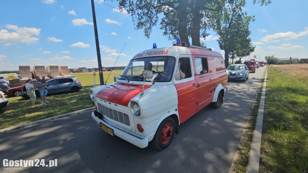 Strażacki Piknik Historyczny w Dzięczynie