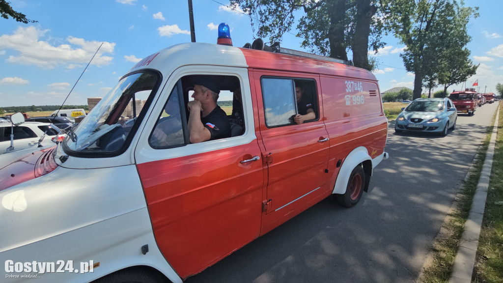 Strażacki Piknik Historyczny w Dzięczynie