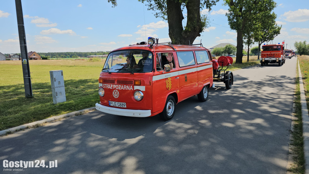 Strażacki Piknik Historyczny w Dzięczynie