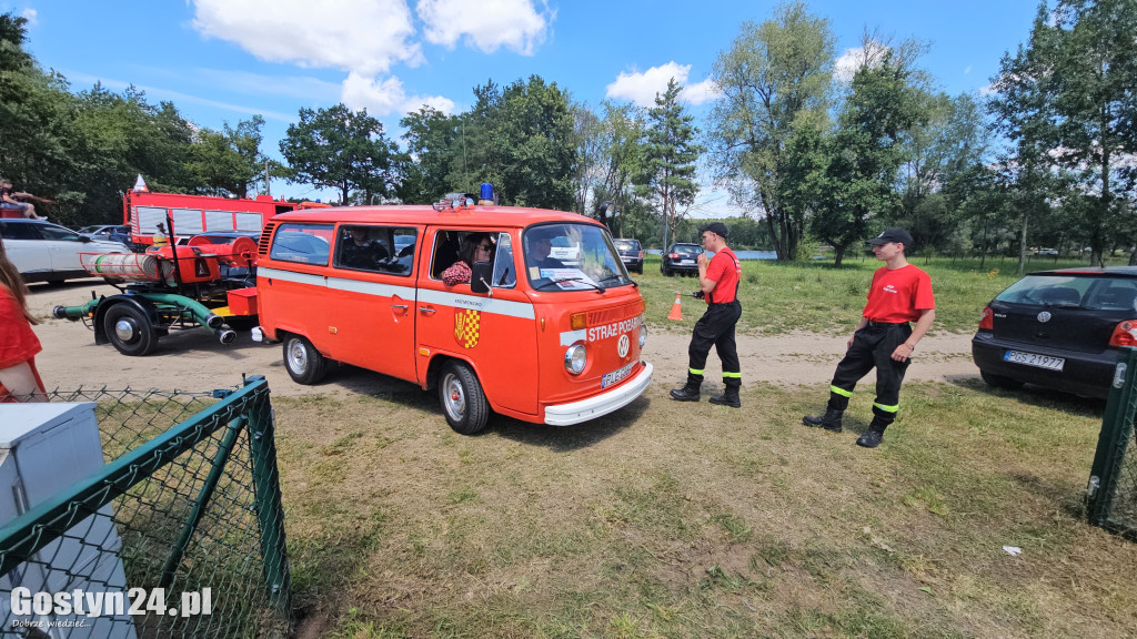 Strażacki Piknik Historyczny w Dzięczynie
