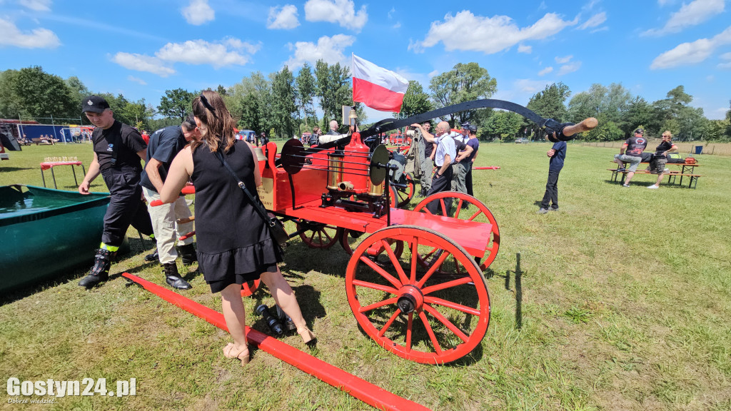 Strażacki Piknik Historyczny w Dzięczynie