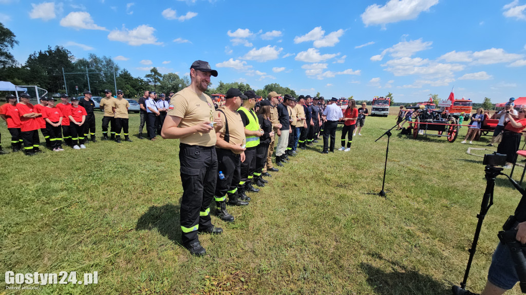 Strażacki Piknik Historyczny w Dzięczynie