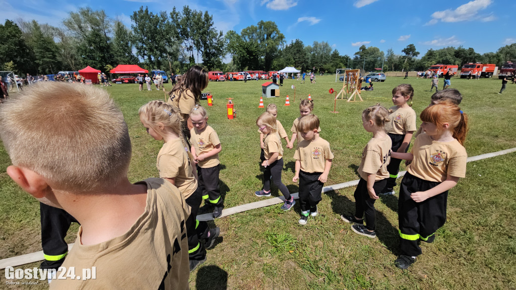 Strażacki Piknik Historyczny w Dzięczynie