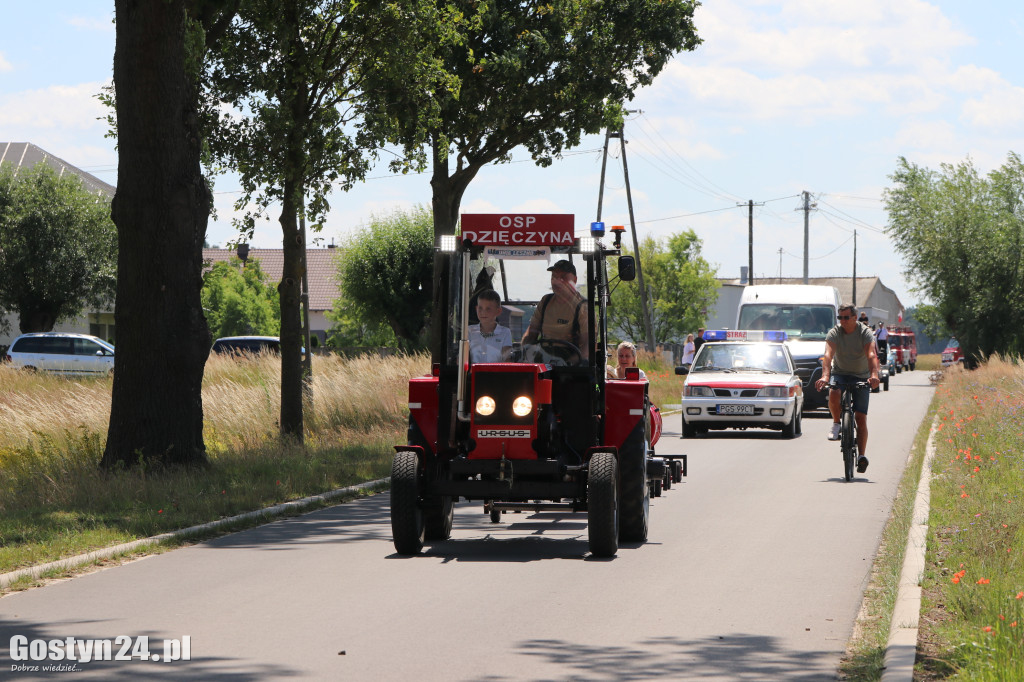 Strażacki Piknik Historyczny w Dzięczynie