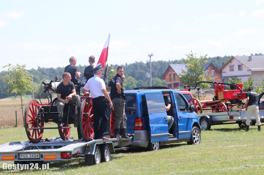 Strażacki Piknik Historyczny w Dzięczynie