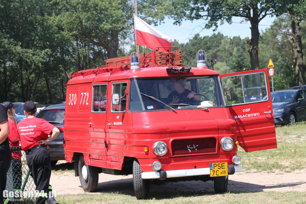 Strażacki Piknik Historyczny w Dzięczynie