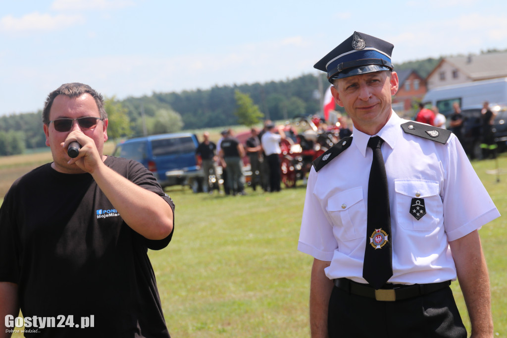 Strażacki Piknik Historyczny w Dzięczynie