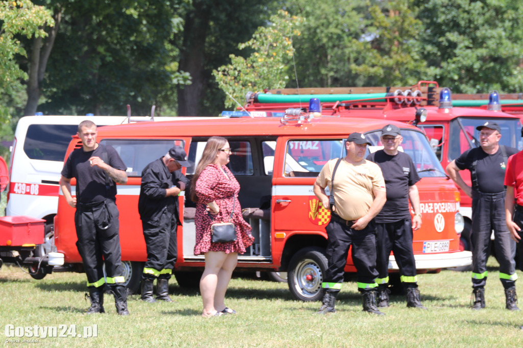 Strażacki Piknik Historyczny w Dzięczynie