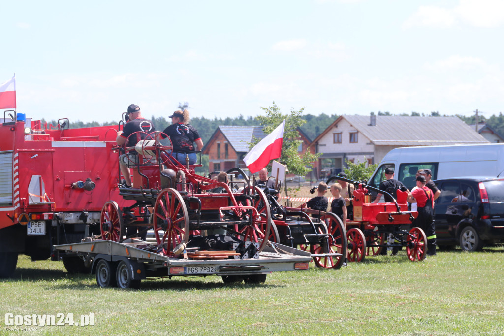 Strażacki Piknik Historyczny w Dzięczynie