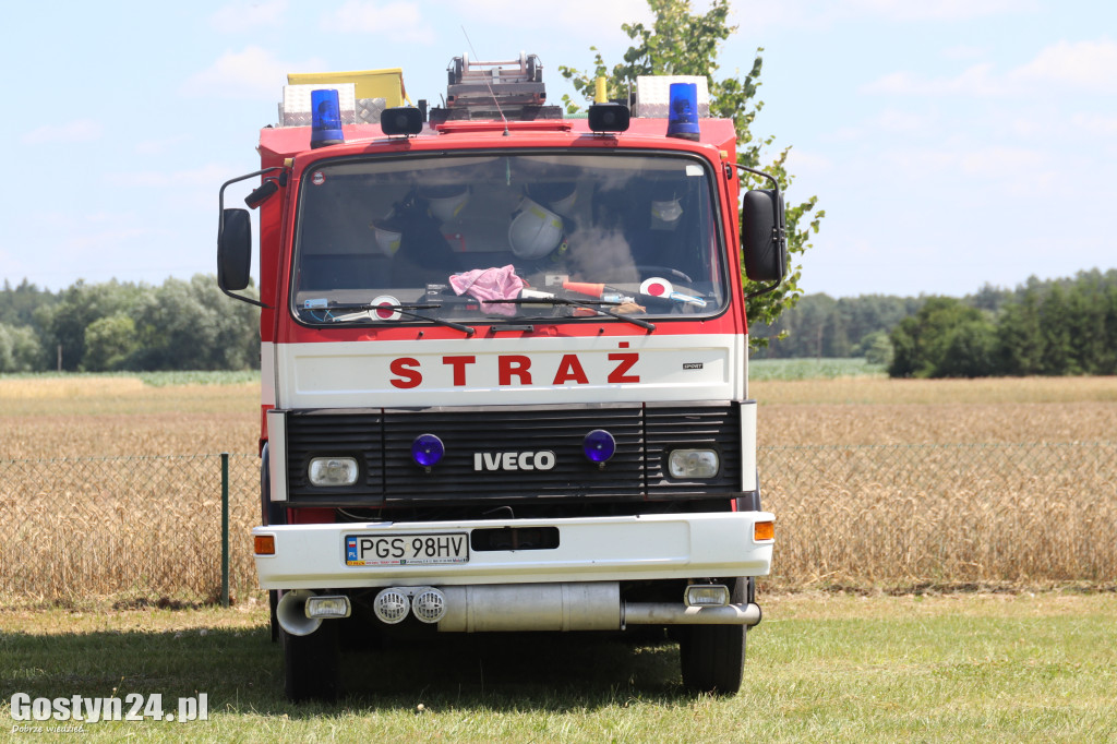 Strażacki Piknik Historyczny w Dzięczynie