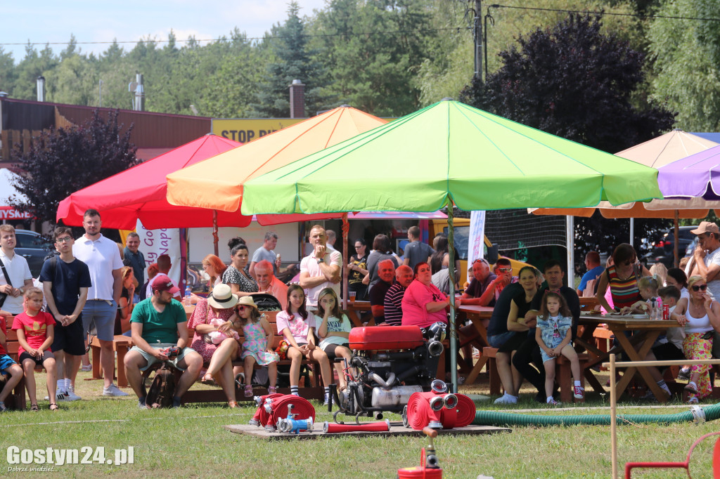 Strażacki Piknik Historyczny w Dzięczynie