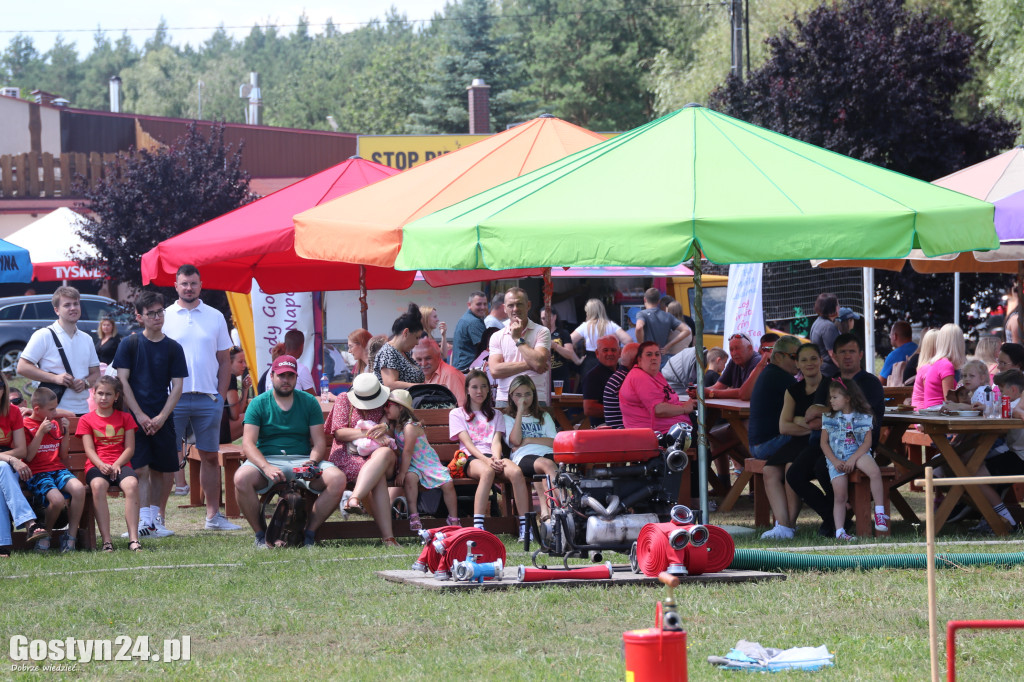 Strażacki Piknik Historyczny w Dzięczynie