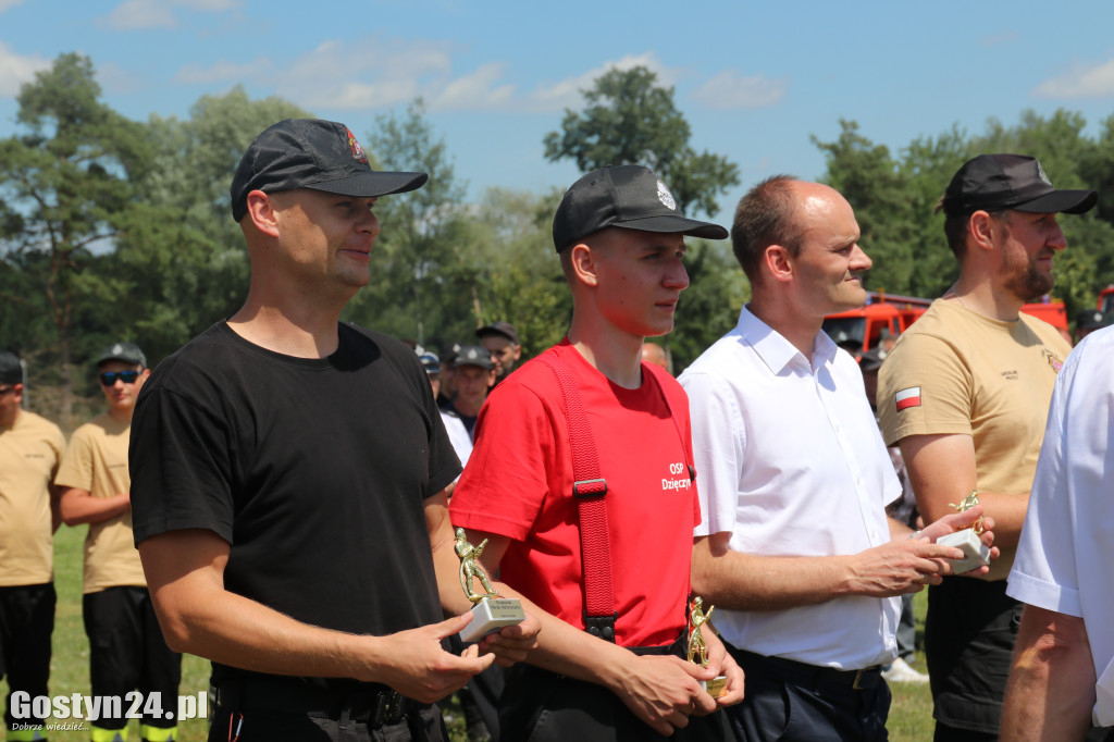 Strażacki Piknik Historyczny w Dzięczynie