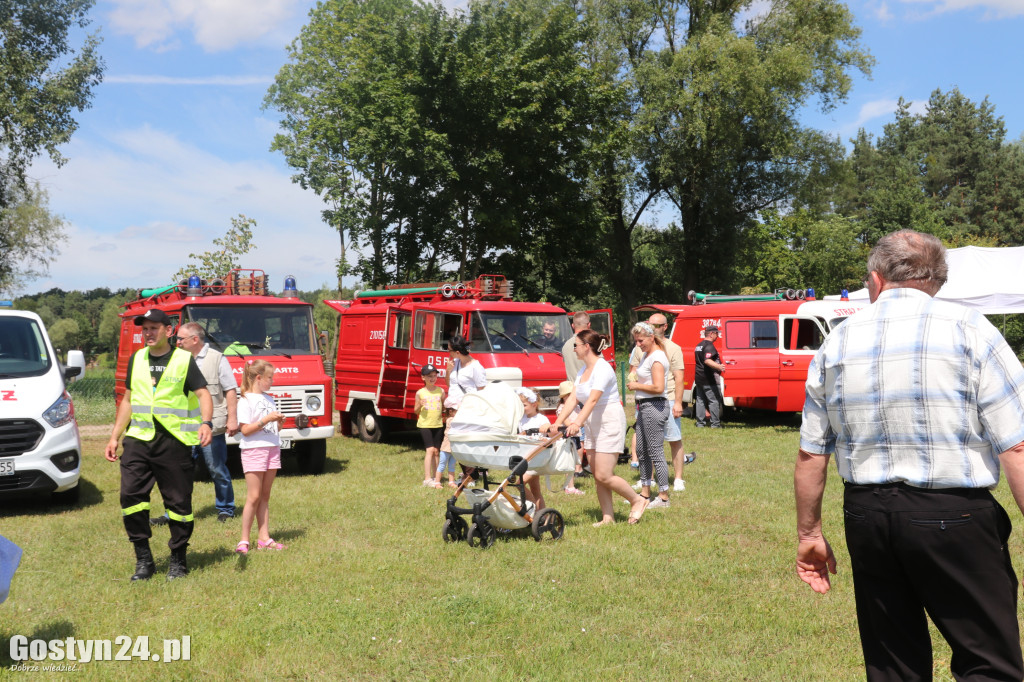 Strażacki Piknik Historyczny w Dzięczynie