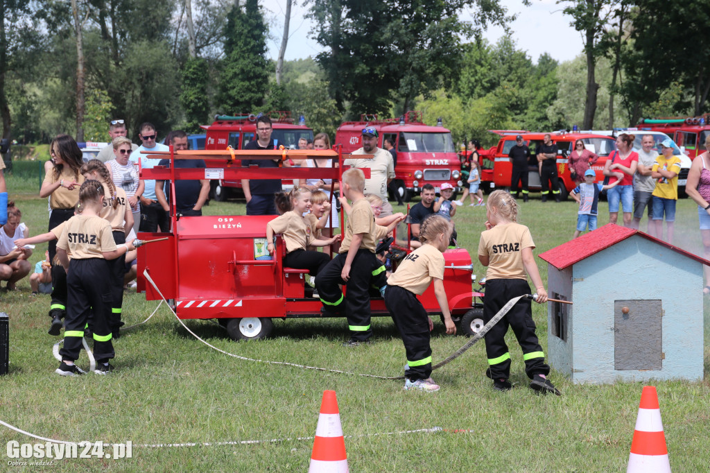 Strażacki Piknik Historyczny w Dzięczynie